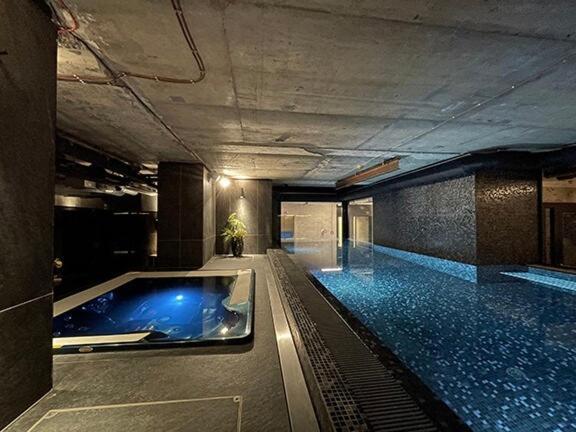 Luxe With Pool, Sauna, Jacuzzi, Gym, Balcony * Prague