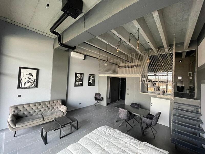 Apartment Luxe With Pool, Sauna, Jacuzzi, Gym, Balcony Prague