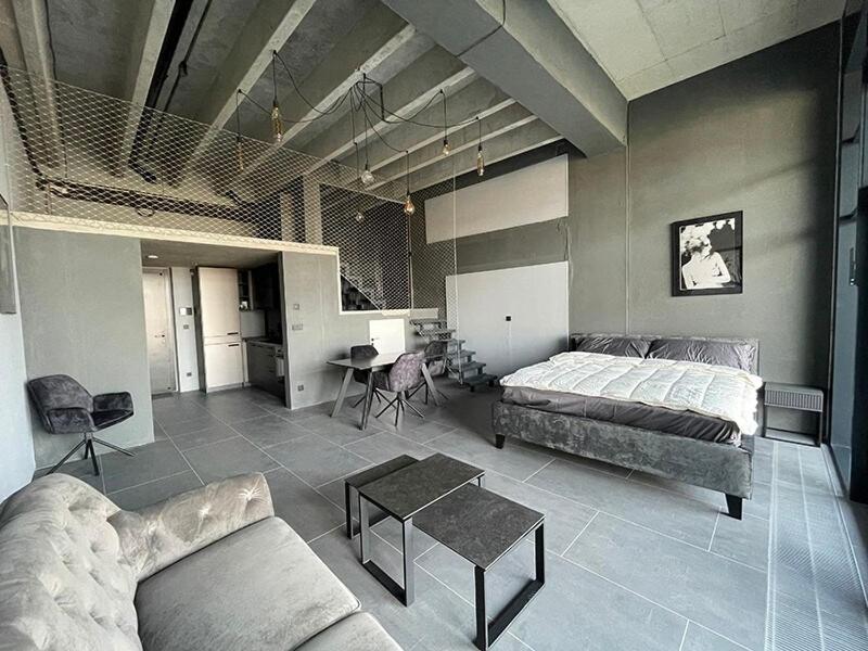 Luxe With Pool, Sauna, Jacuzzi, Gym, Balcony * Prague