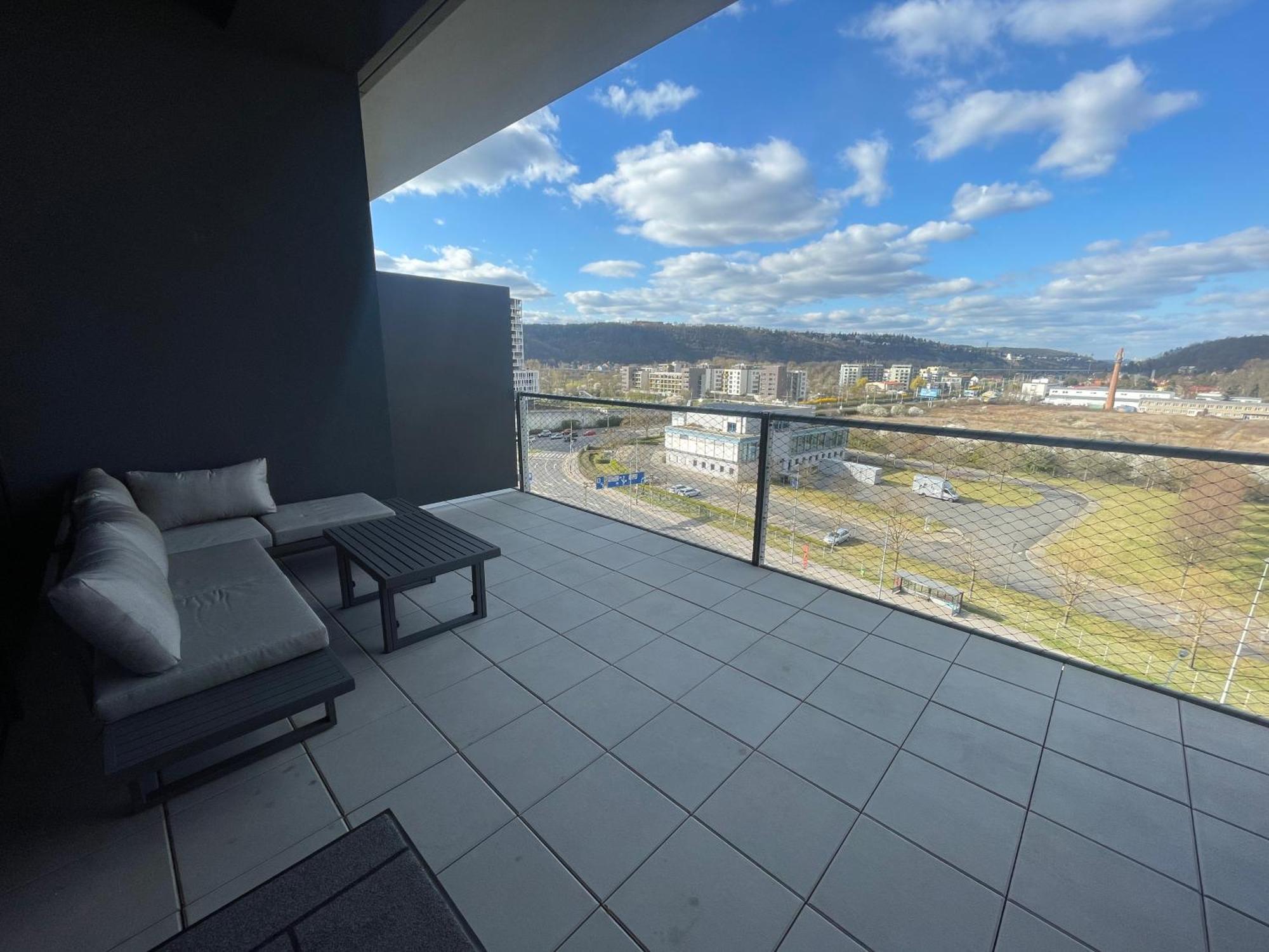 Luxe With Pool, Sauna, Jacuzzi, Gym, Balcony * Prague