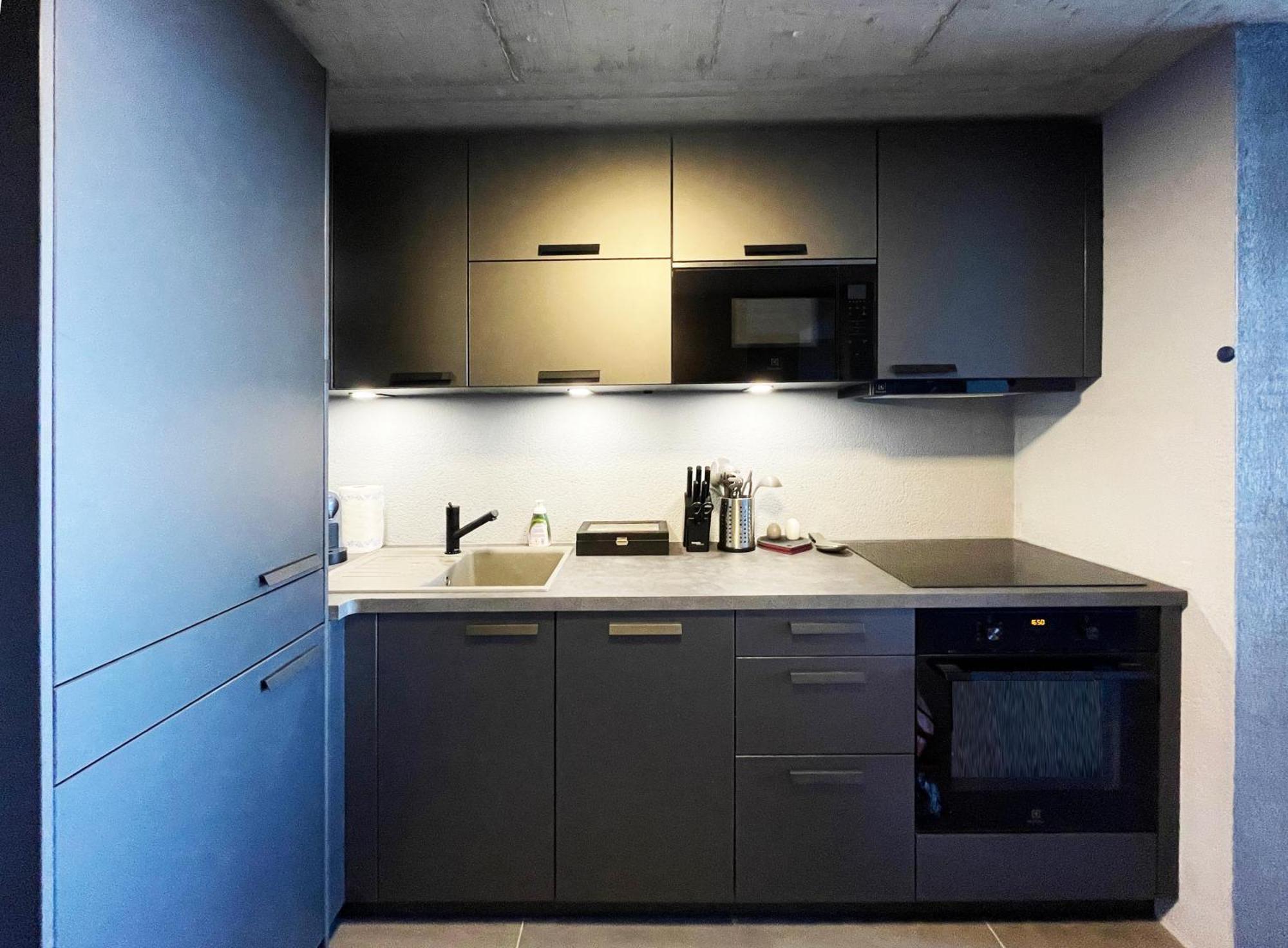 Apartment Luxe With Pool, Sauna, Jacuzzi, Gym, Balcony
